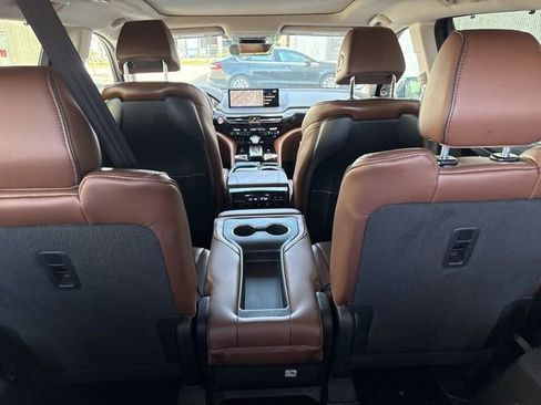 Used 2022 Acura MDX SH-AWD w/ Advance Package image 34