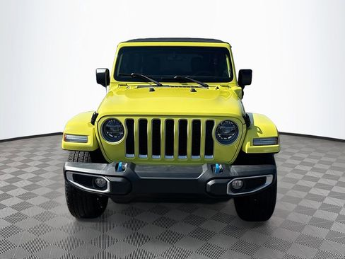 Used 2022 Jeep Wrangler Unlimited Sahara w/ Safety Group AWD/4WD image 2