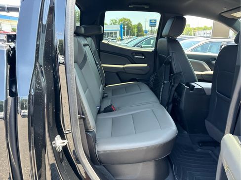 Certified 2024 Chevrolet Colorado ZR2 w/ ZR2 Convenience Package III AWD/4WD image 25