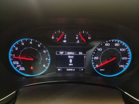 Used 2021 Chevrolet Equinox LS w/ LS Convenience Package AWD/4WD image 23