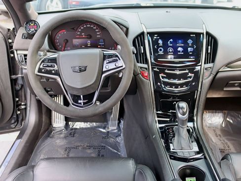 Used 2017 Cadillac ATS V w/ Luxury Package RWD image 20