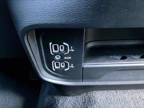 Certified 2025 RAM 2500 Big Horn AWD/4WD image 12