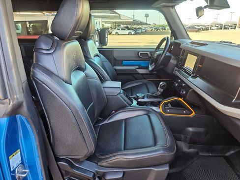 Certified 2023 Ford Bronco Badlands w/ Sasquatch Package AWD/4WD image 17