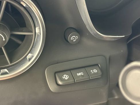 Used 2016 Chevrolet Camaro SS RWD image 68