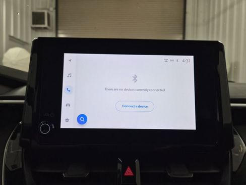 Used 2023 Toyota Corolla LE image 29