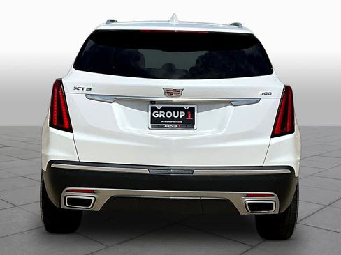 Used 2024 Cadillac XT5 Premium Luxury image 5