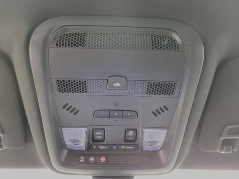 Certified 2025 Cadillac XT6 Premium Luxury image 19