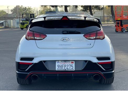Used 2020 Hyundai Veloster N w/ Performance Package image 5