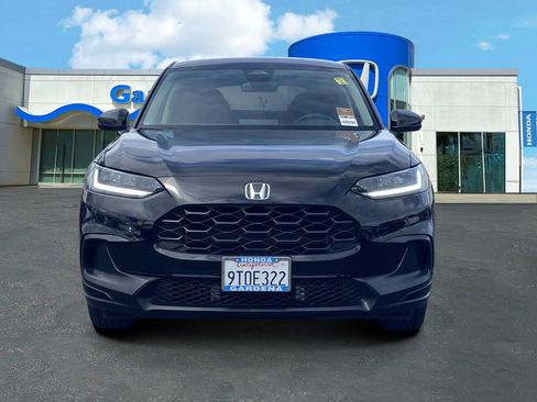 Certified 2025 Honda HR-V LX image 2