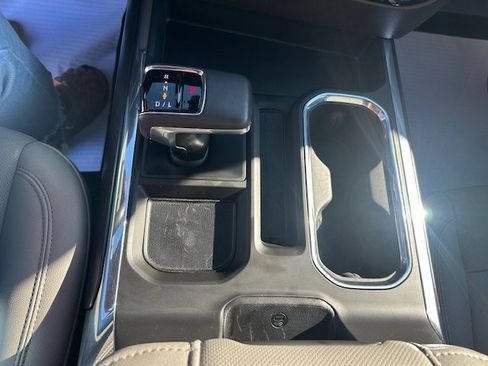 Used 2023 GMC Sierra 1500 SLT w/ SLT Premium Package image 21