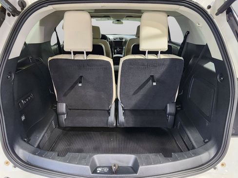 Used 2018 Ford Explorer Platinum AWD/4WD image 18
