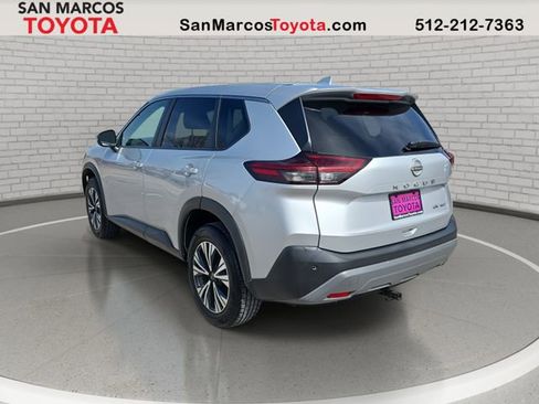 Used 2022 Nissan Rogue SV image 7