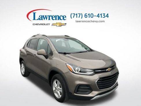 Certified 2022 Chevrolet Trax LT w/ LT Convenience Package image 1