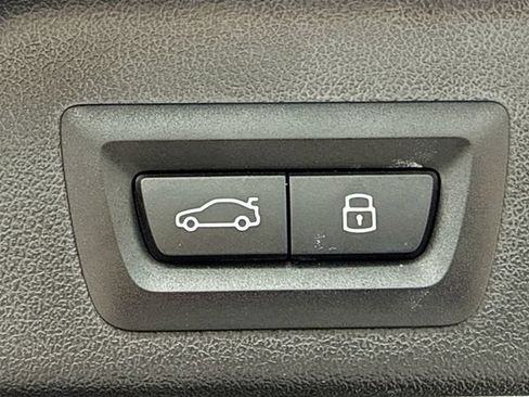 Used 2025 BMW X5 xDrive40i AWD/4WD image 14