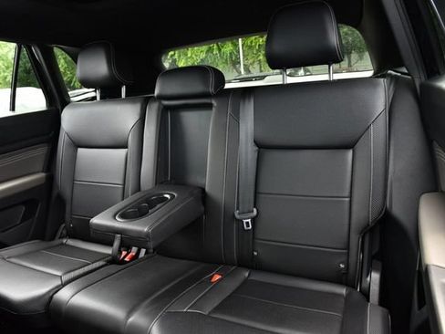 Used 2023 Volkswagen Atlas Cross Sport SE w/ Panoramic Sunroof Package AWD/4WD image 22