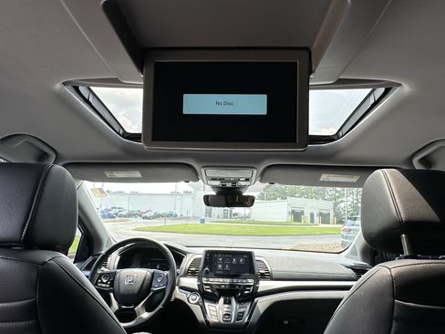 Used 2023 Honda Odyssey Touring image 45