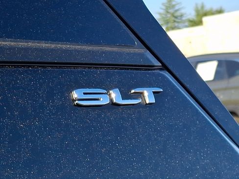 Certified 2024 GMC Terrain SLT AWD/4WD image 29