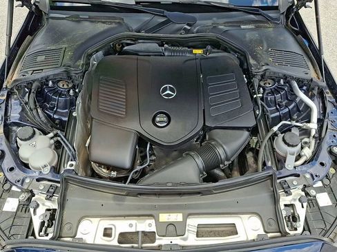 Used 2023 Mercedes-Benz C 300 4MATIC Sedan image 32