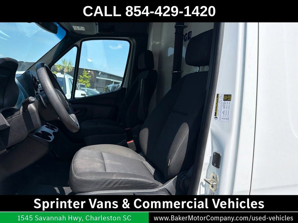 Used 2022 Mercedes-Benz Sprinter 2500 image 4