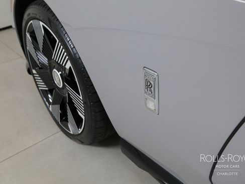 Certified 2025 Rolls-Royce Spectre image 40