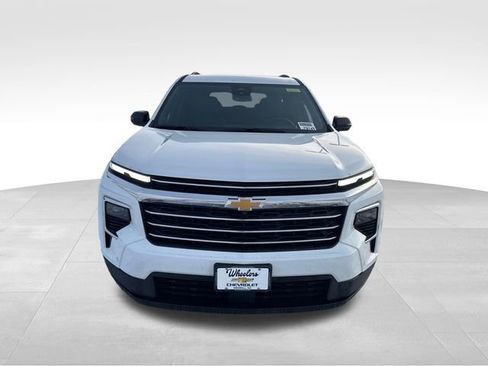 New 2026 Chevrolet Traverse LT w/ Enhanced Driving Package image 8