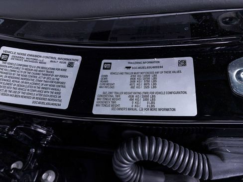 Used 2025 Chevrolet Silverado EV RST AWD/4WD image 35