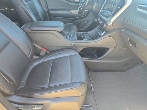 Used 2021 GMC Acadia SLT w/ Elevation Edition FWD image 10