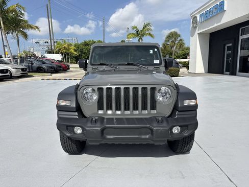 Used 2019 Jeep Wrangler Unlimited Sport S AWD/4WD image 8