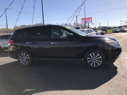 Used 2014 Nissan Pathfinder SV image 6