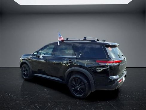 Certified 2025 Nissan Pathfinder SV AWD/4WD image 5