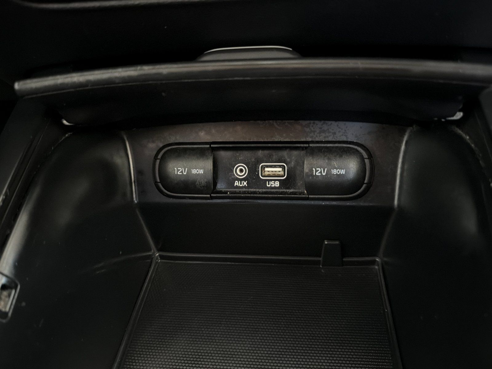 Used 2019 Kia Sorento L FWD image 27