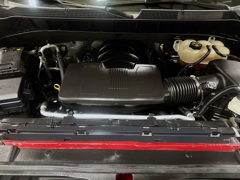 Used 2019 Chevrolet Silverado 1500 LT Trail Boss image 38