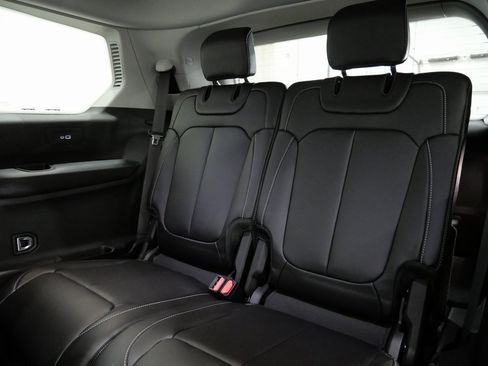 Certified 2022 Jeep Grand Cherokee L Limited image 26