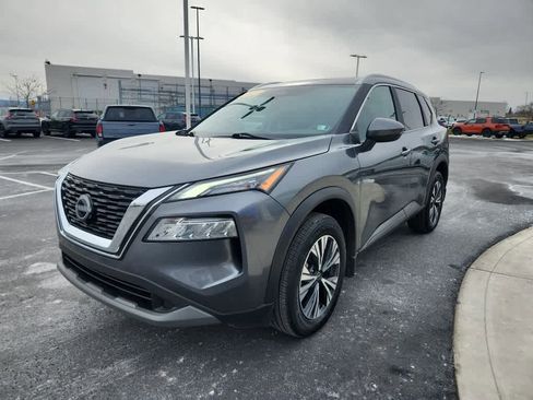 Used 2023 Nissan Rogue SV w/ SV Premium Package image 6