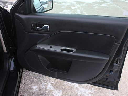 Used 2011 Ford Fusion SEL w/ 302A Rapid Spec Order Code image 31