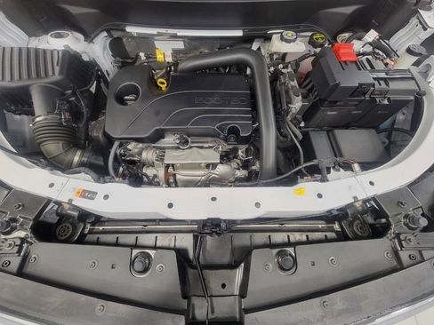 Used 2025 Chevrolet Equinox LT image 9