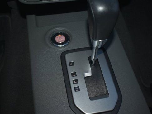 Used 2020 Nissan Frontier SV image 26