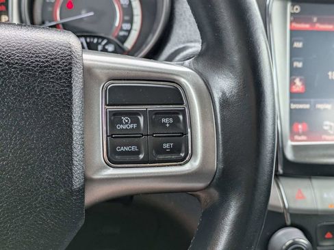 Used 2019 Dodge Journey Crossroad FWD image 23