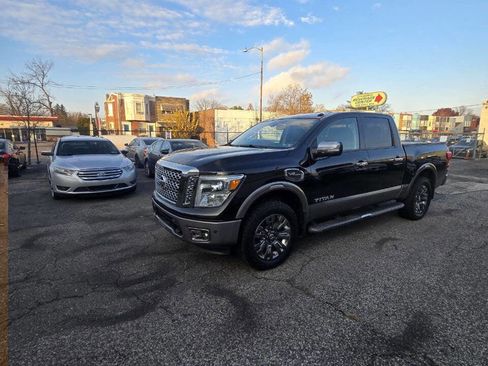 Used 2017 Nissan Titan Platinum Reserve image 2