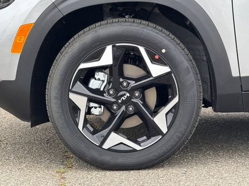 New 2026 Kia Seltos S FWD image 36