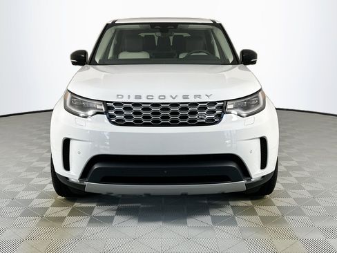Used 2025 Land Rover Discovery S AWD/4WD image 2