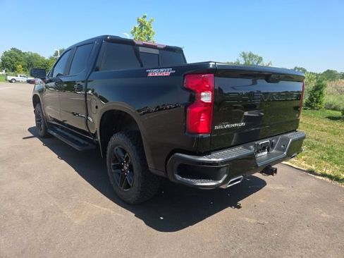 Used 2020 Chevrolet Silverado 1500 LT Trail Boss AWD/4WD image 11