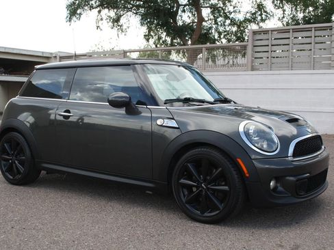 Used 2011 MINI Cooper S FWD image 3