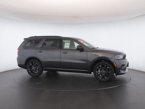 Used 2024 Dodge Durango GT w/ Blacktop Package image 32
