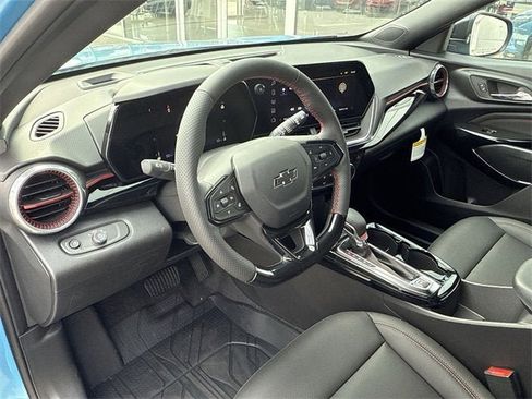 New 2025 Chevrolet Trax RS w/ Driver Confidence Package image 10