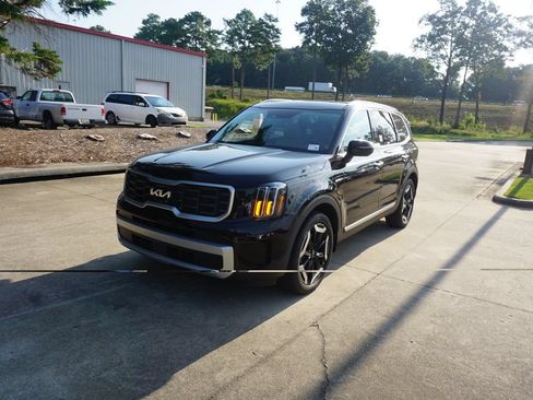 Used 2024 Kia Telluride S w/ S Sunroof Package FWD image 27