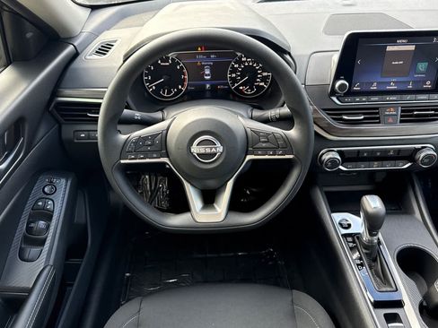New 2026 Nissan Altima 2.5 SV AWD/4WD image 14
