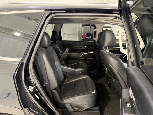 Used 2020 Kia Telluride S FWD image 14