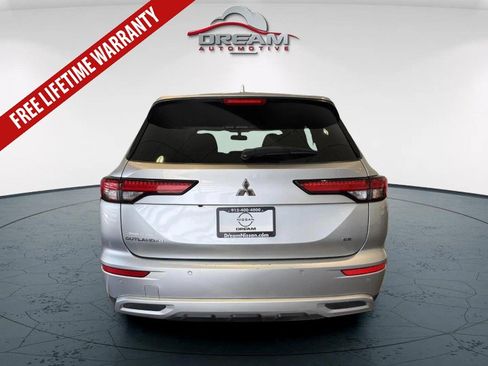 Used 2024 Mitsubishi Outlander FWD image 21
