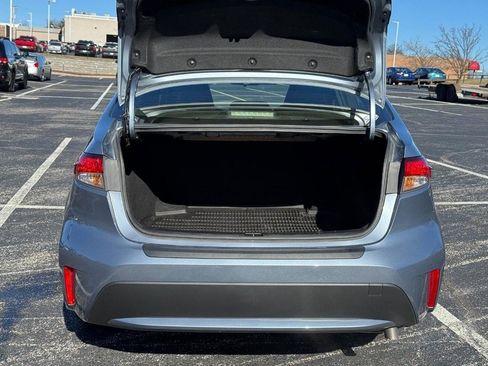 Certified 2022 Toyota Corolla LE image 4